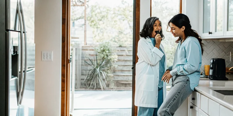 San Diego patient calling a dentist about sudden tooth pain